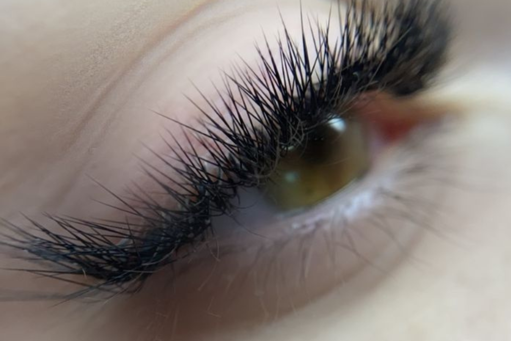 Russian Volume Eyelashes Λάρισα 